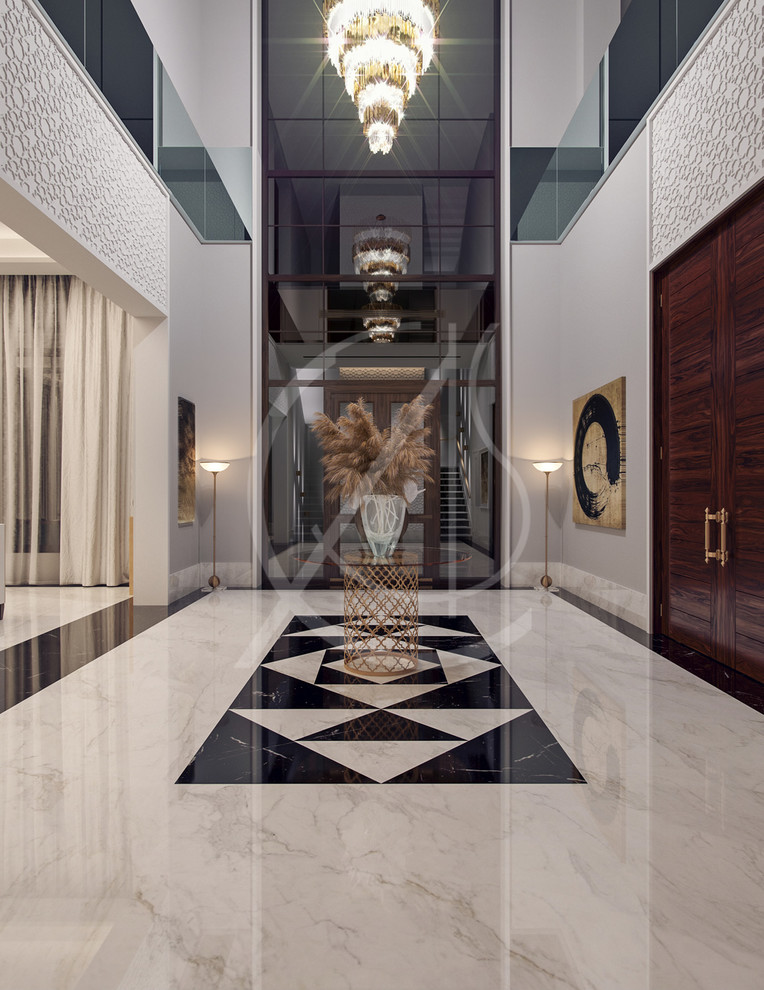 Пример оригинального дизайна: коридор в современном стиле с белыми стенами, мраморным полом и белым полом