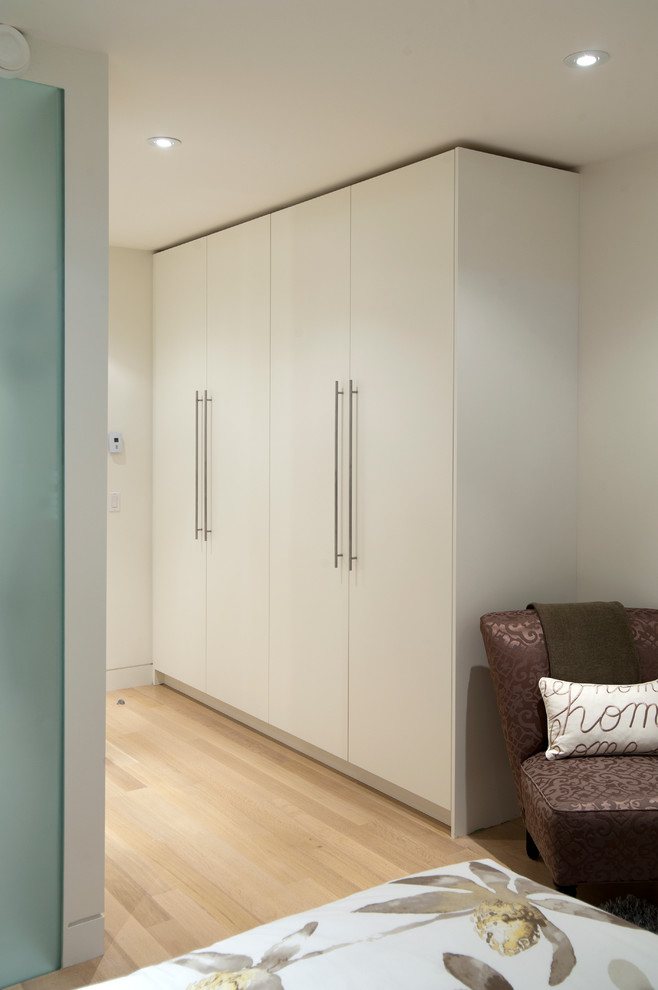 Example of a trendy hallway design in Vancouver