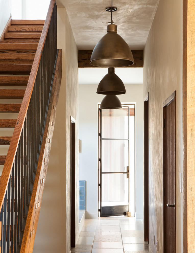 Example of a cottage hallway design in San Francisco