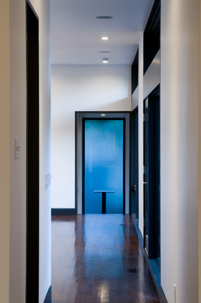 Источник вдохновения для домашнего уюта: коридор в стиле модернизм