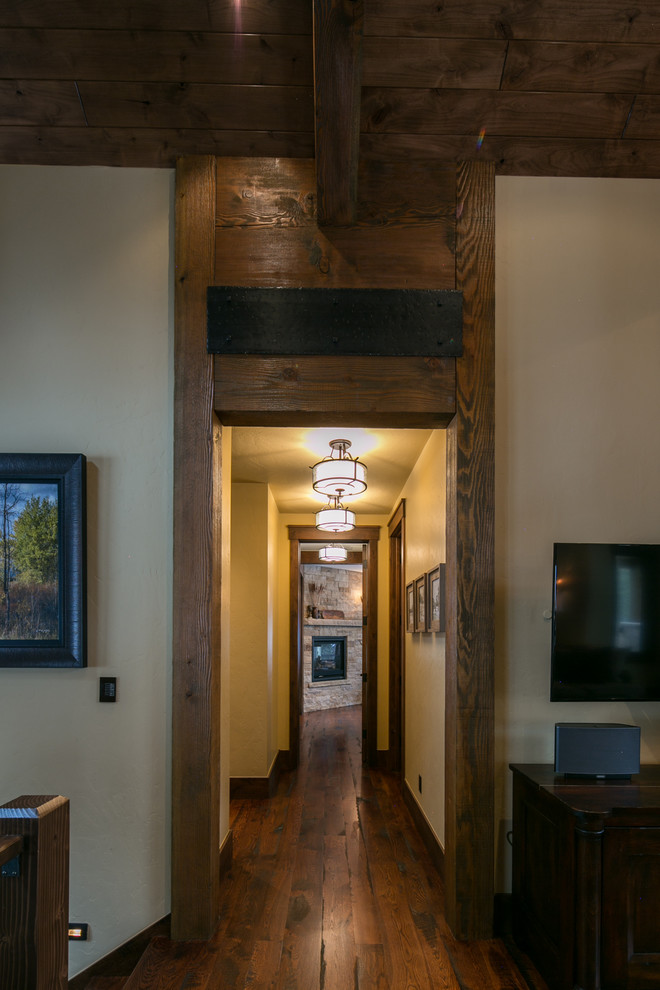 Judson Residence, Blue River, Breckenridge, Colorado Rustic Hall Denver by New West
