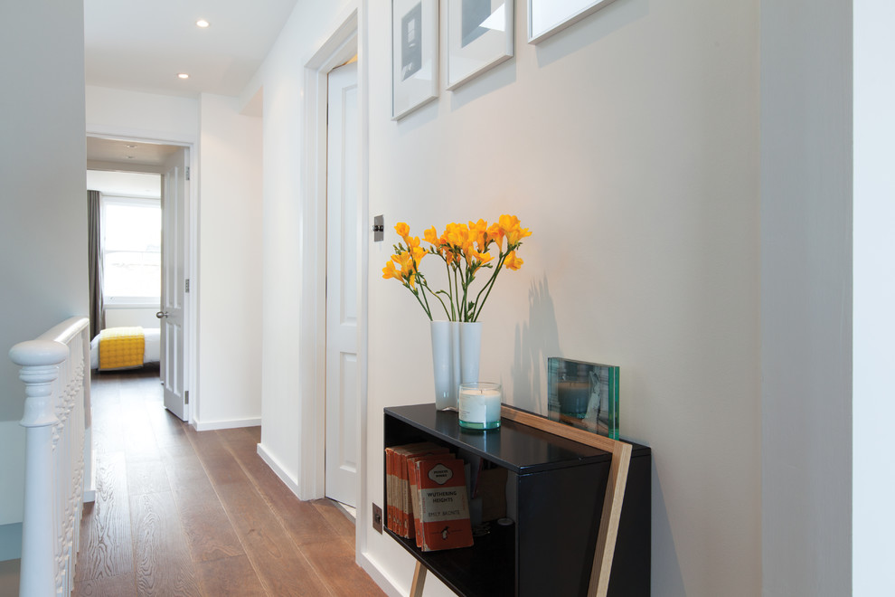 Linden Gardens, Notting Hill, London, W2 Modern Hall London by