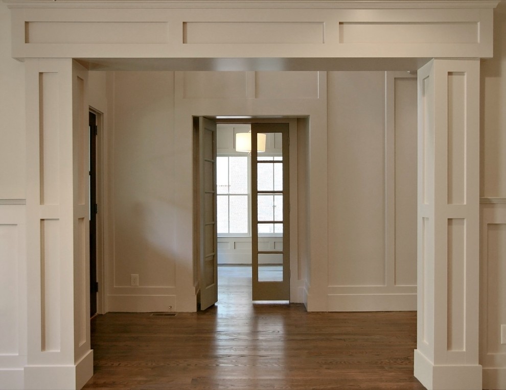 Hallway - traditional hallway idea in Atlanta