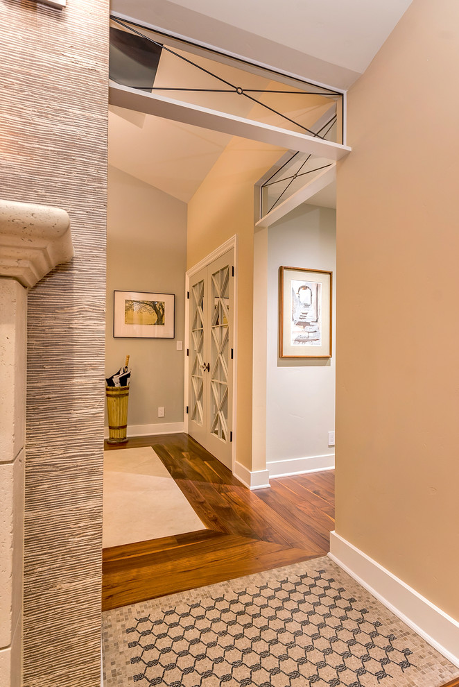 Example of a classic hallway design in San Francisco