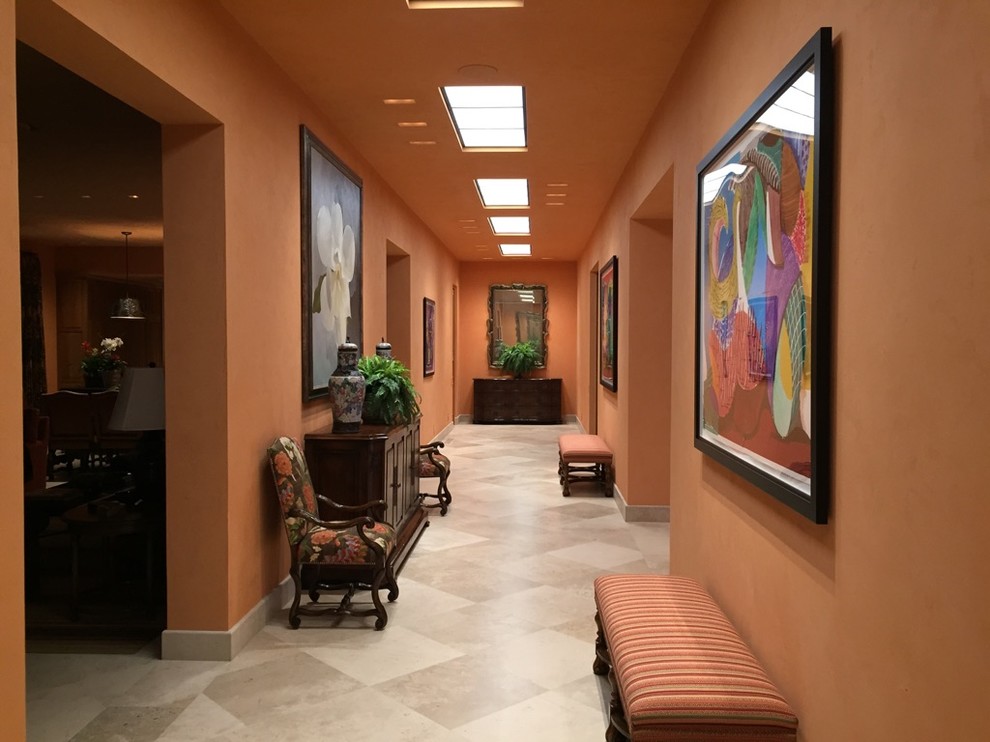 Minimalist hallway photo in Orlando