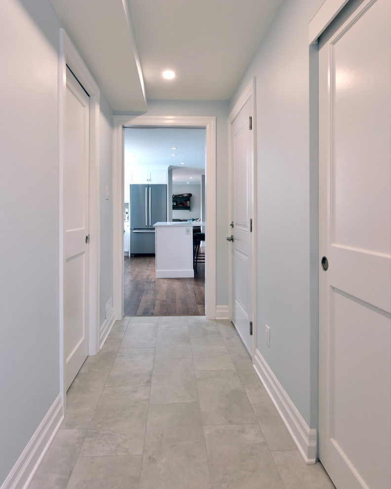 Meadowbank Main Floor Renovation and Addition Transitional Hall