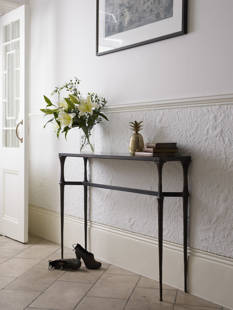 Neat Ways to Fit a Console into Your Small Hallway | Houzz IE