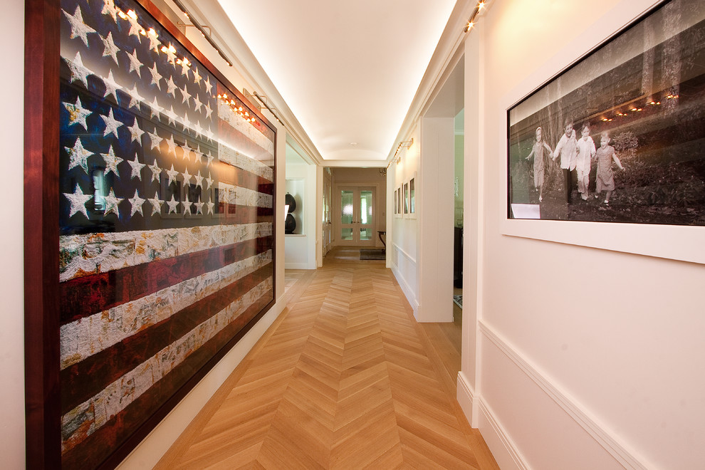 Elegant hallway photo in Other