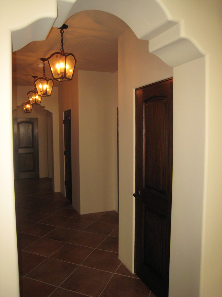Example of a tuscan hallway design in Los Angeles