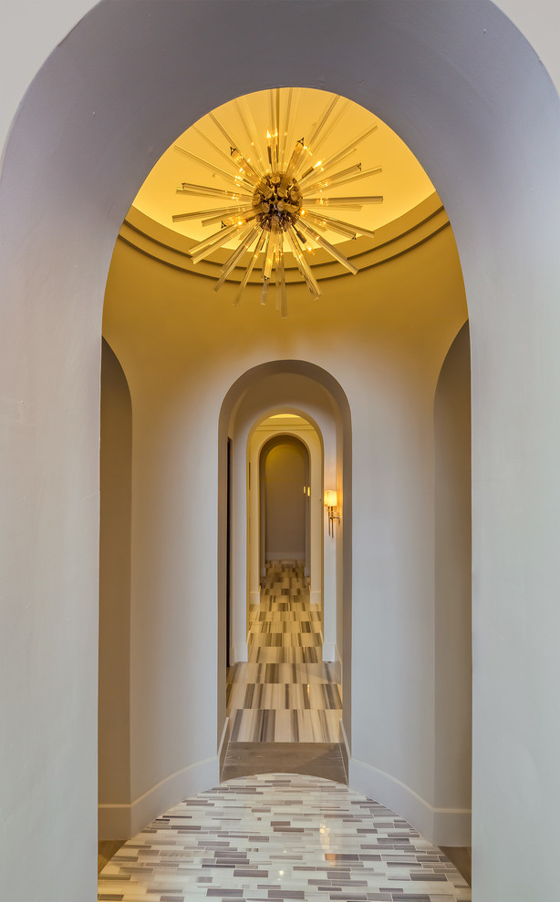 Immagine di un ingresso o corridoio contemporaneo