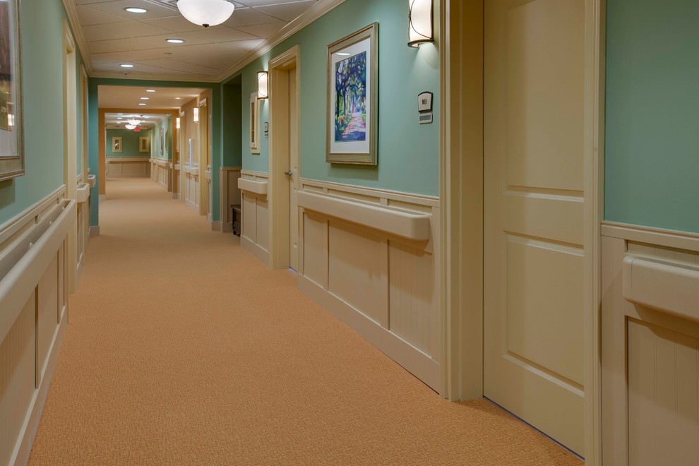 Huge transitional hallway photo in Jacksonville