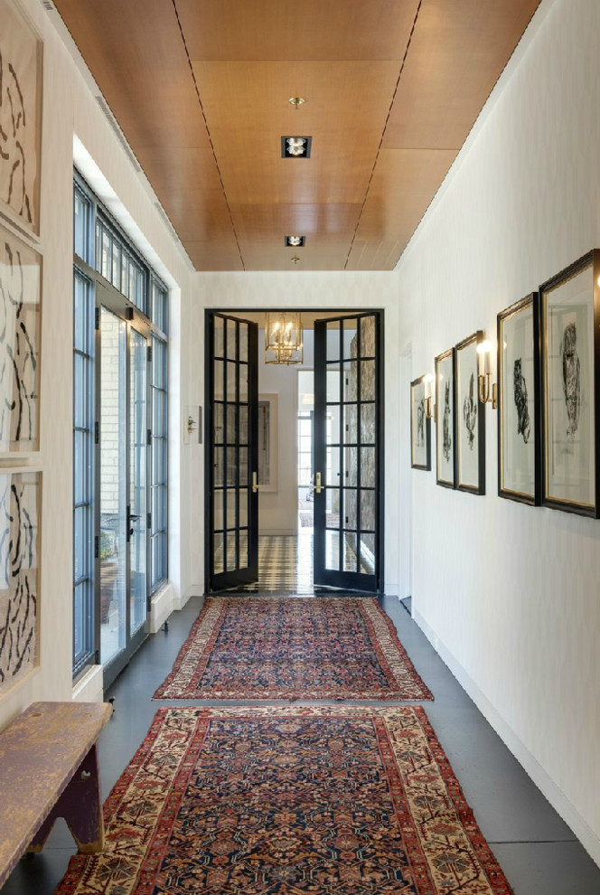 Example of a classic hallway design in Minneapolis with white walls
