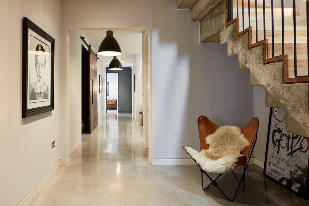 Источник вдохновения для домашнего уюта: коридор в стиле лофт