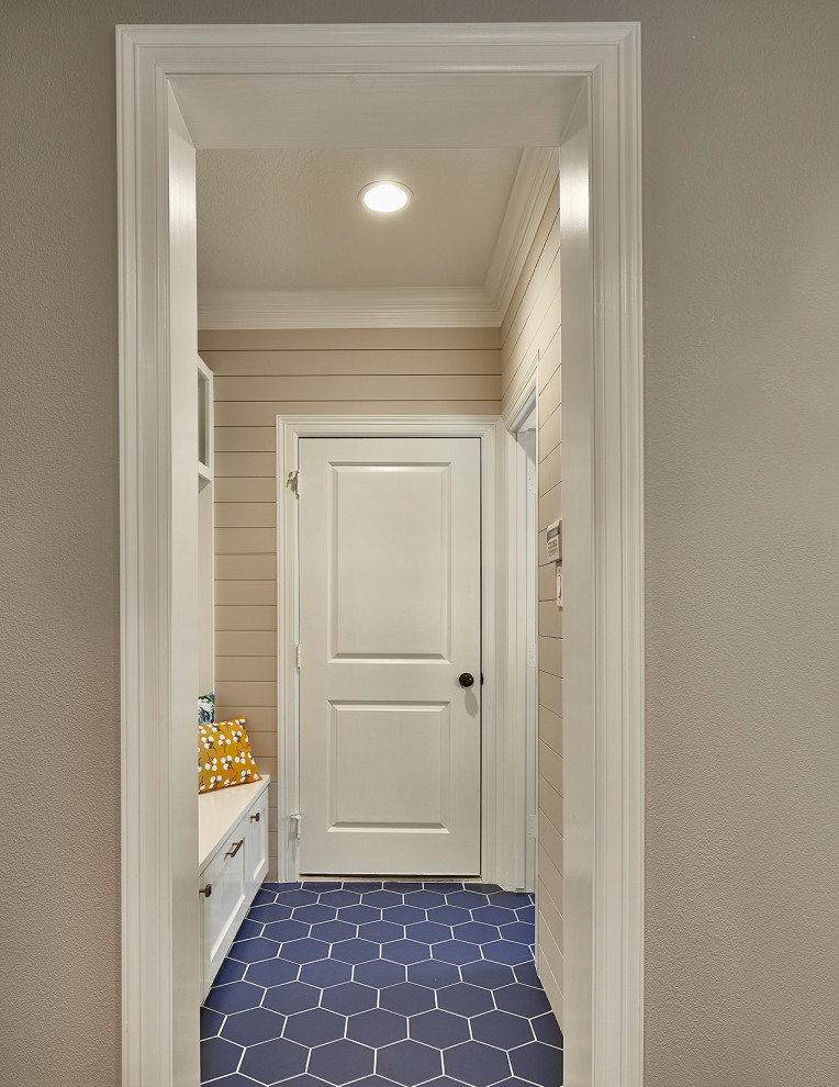 Hallway - small hallway idea in Dallas