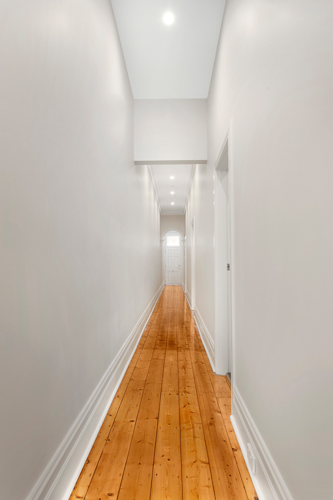Пример оригинального дизайна: коридор в викторианском стиле