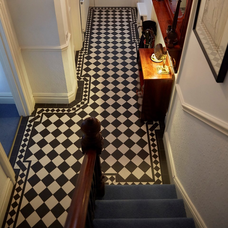 Inspiration for a victorian staircase remodel in Manchester