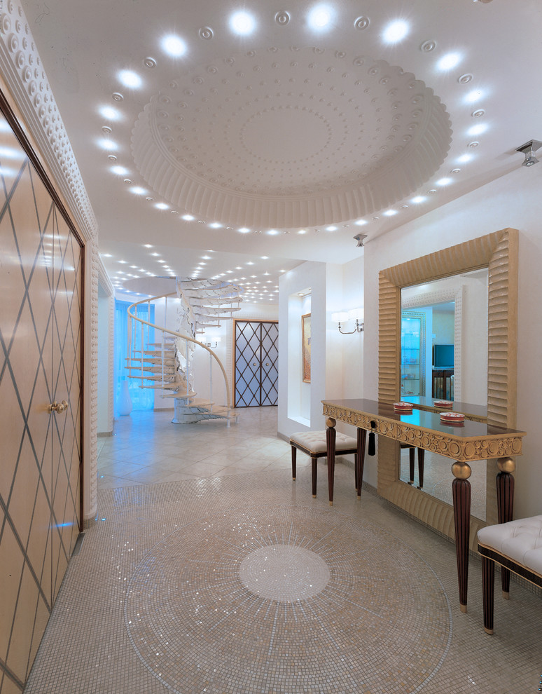 Ispirazione per un grande ingresso o corridoio bohémian con pareti bianche e pavimento con piastrelle in ceramica