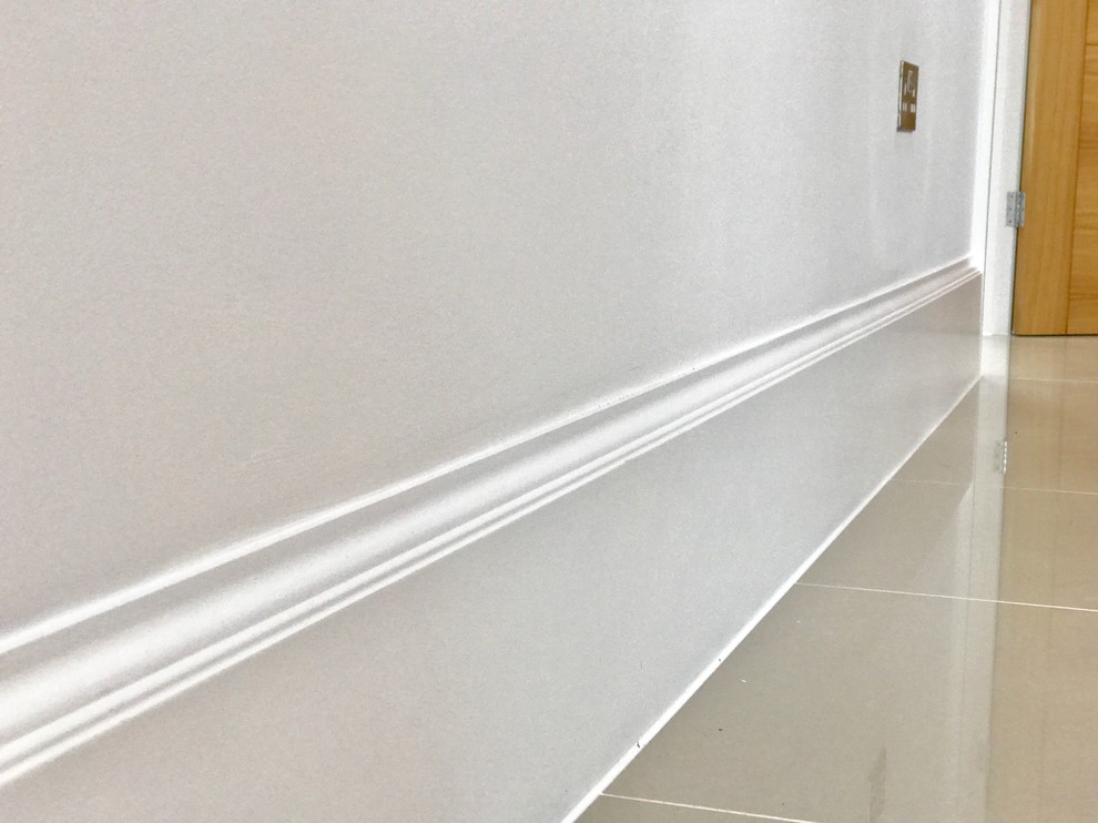ウエストミッドランズにある低価格のトラディショナルスタイルのおしゃれな廊下の写真