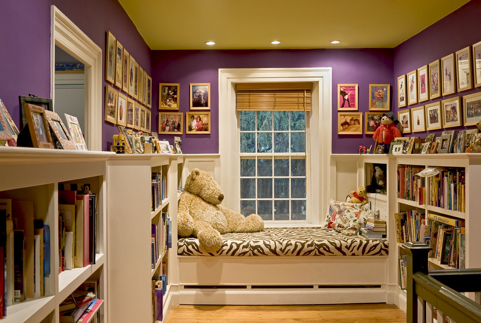 Inspiration for a timeless hallway remodel in Burlington with purple walls