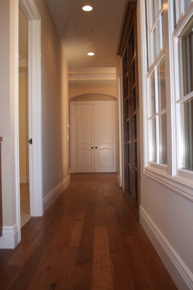 Example of a hallway design in San Francisco