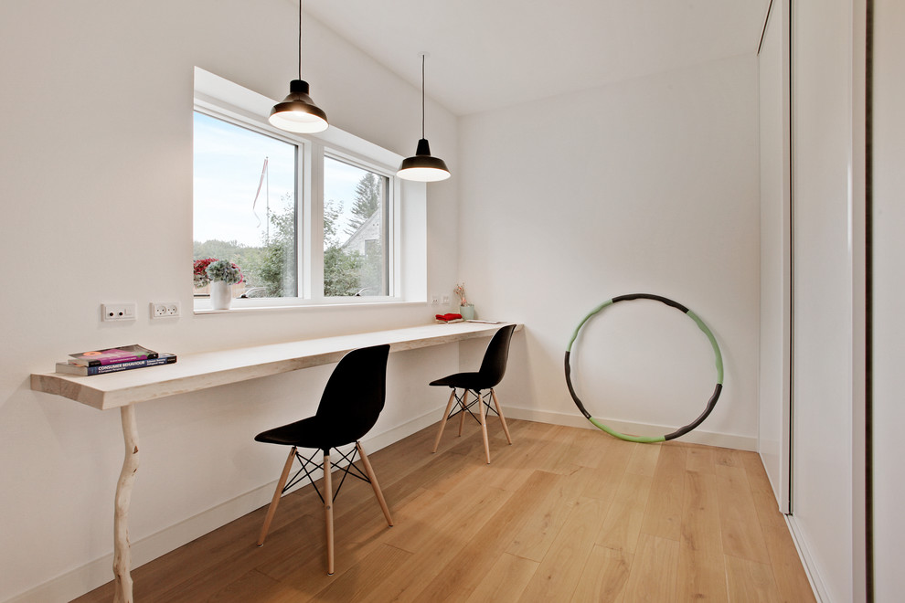Пример оригинального дизайна: кабинет в скандинавском стиле
