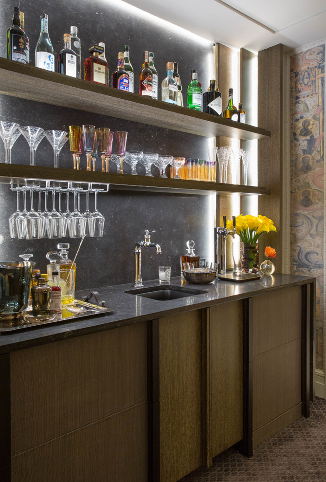 Home bar - eclectic home bar idea in New York
