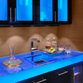 https://st.hzcdn.com/simgs/pictures/home-bars/amazing-glass-countertop-thinkglass-img~3c41b9b80c5ae311_3-0237-1-a2da42a.jpg