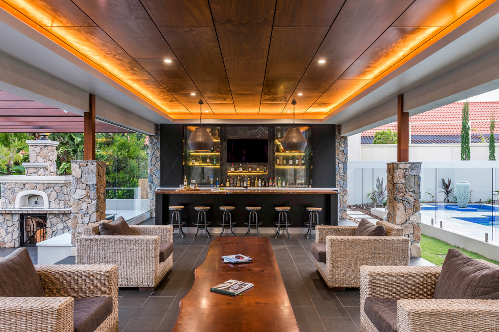 Home bar - eclectic home bar idea in Brisbane