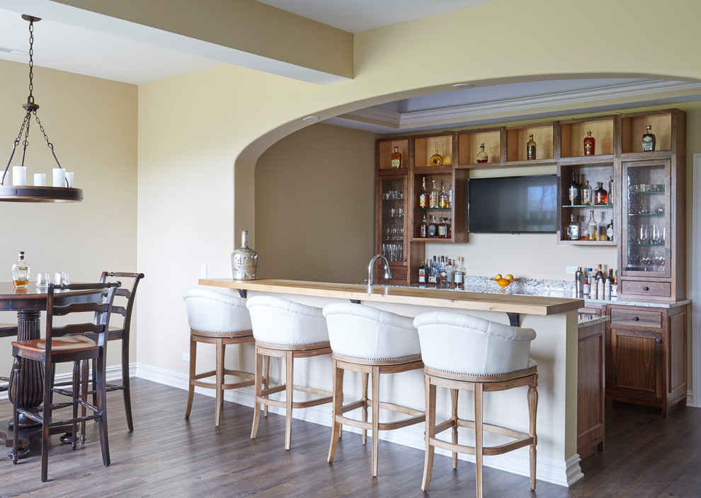 Design ideas for a classic home bar in Chicago.