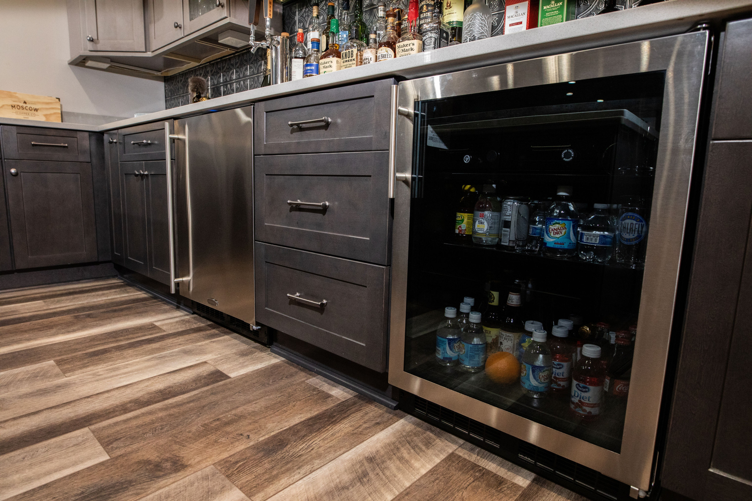 75 Industrial Vinyl Floor Home Bar Ideas You Ll Love October 22 Houzz