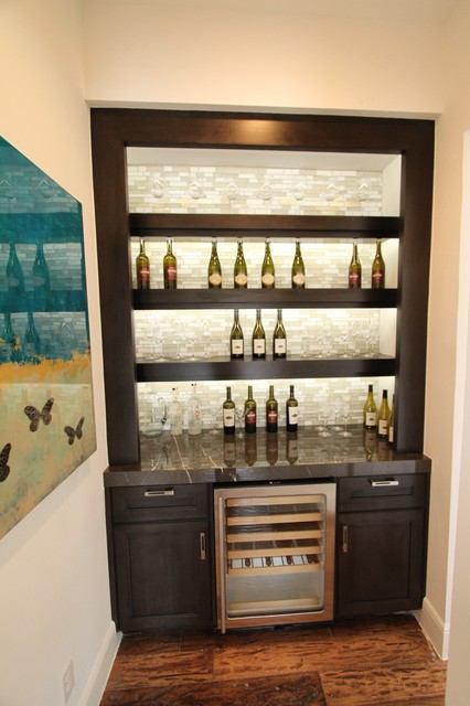 Butler S Pantry Bar Awch Transitional Home Bar Austin By Unico Design Cabinetry Llc Houzz Au