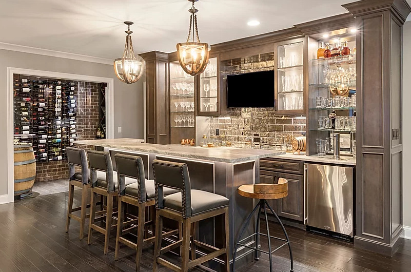 Chateau Bellevue Traditional Home Bar Cleveland by Frazier