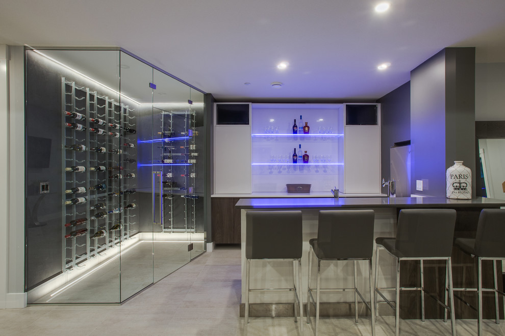 Large contemporary home bar in Vancouver.