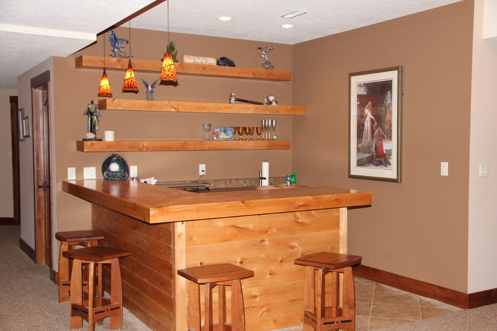 Diseño de bar en casa rústico con suelo de baldosas de cerámica