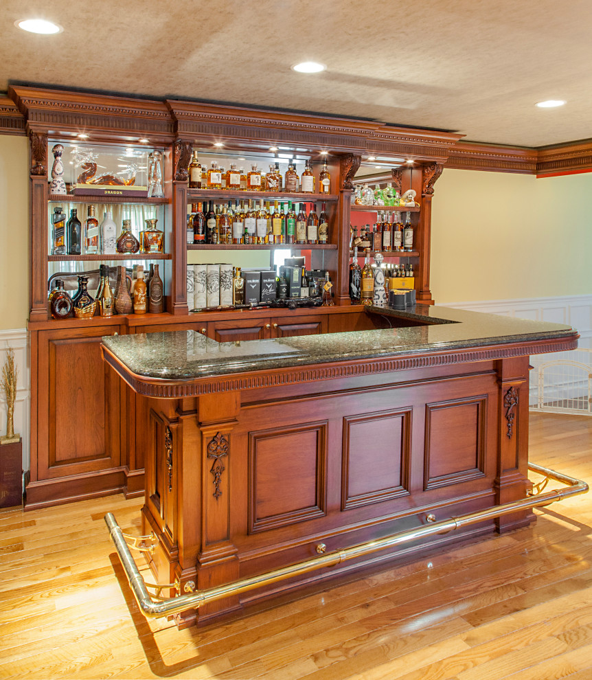 Custom Traditional Bar - Traditional - Home Bar - New York - by WL ...