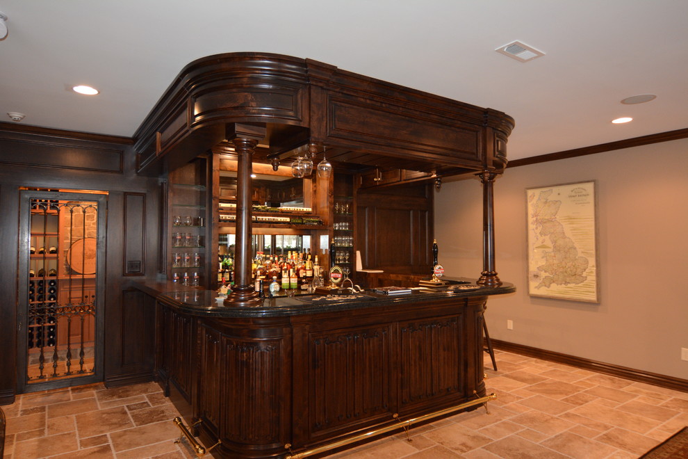 Design ideas for a classic u-shaped home bar in Indianapolis.