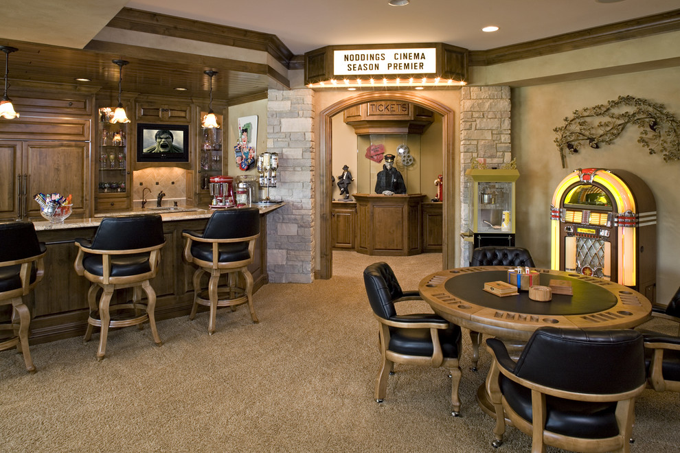 Example of a classic home bar design in Minneapolis