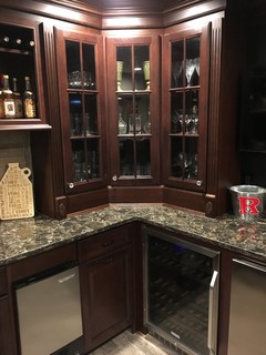 Man Cave with Wet Bar - Jabs Construction