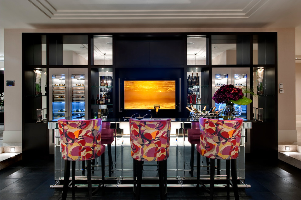 Trendy home bar photo in London