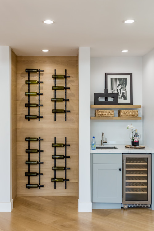 Pitzer bar with wine storage hotsell
