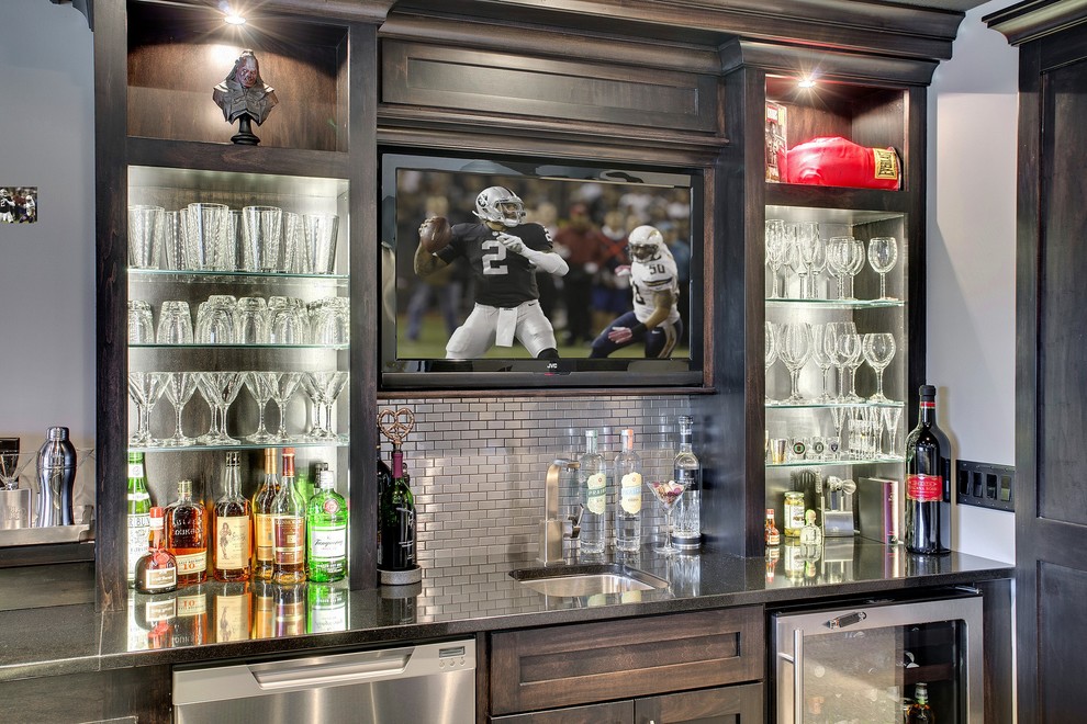 This is an example of a home bar in Minneapolis.