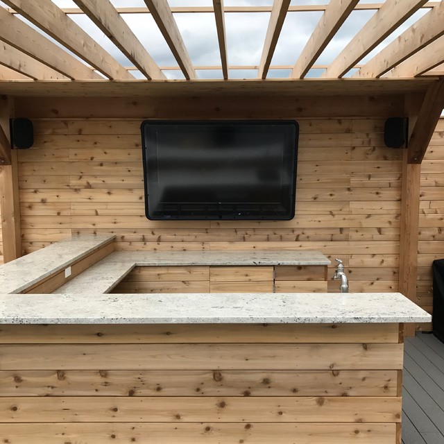 Lincoln Park Rooftop Deck Home Bar Chicago by Designers