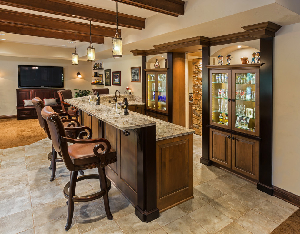 Lower Level Rec Room Delafield Traditional Home Bar Milwaukee