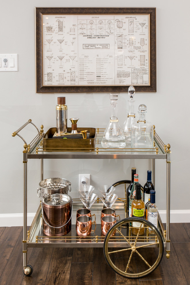 Transitional home bar photo in Sacramento