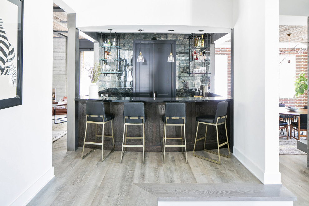 Inspiration for a farmhouse home bar remodel in Los Angeles