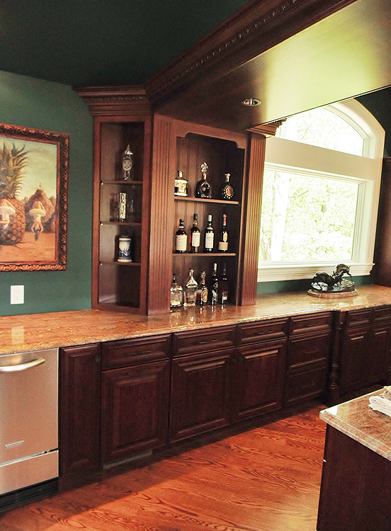Morristown, NJ Traditional Ushaped Kitchen Traditional Home Bar