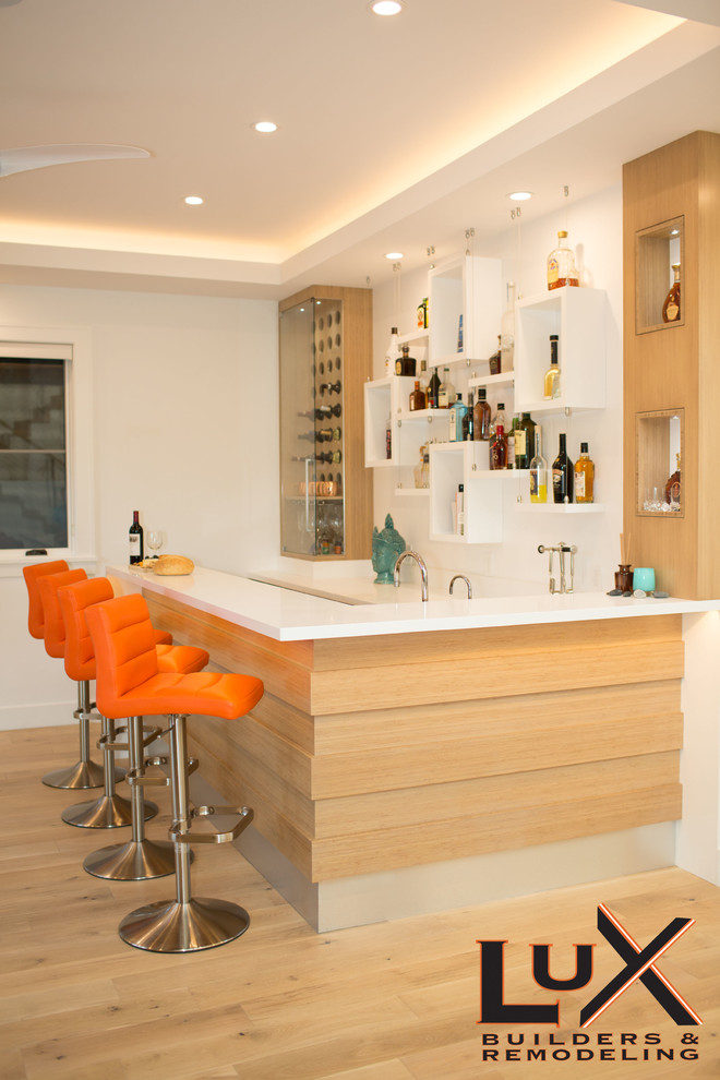 Стильный дизайн: домашний бар в стиле модернизм - последний тренд
