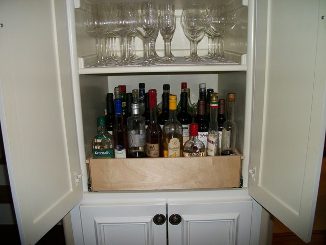 Pull Out Shelves for Your Wet Bar or Liquor Cabinet - Home Bar - Atlanta -  by ShelfGenie National | Houzz UK