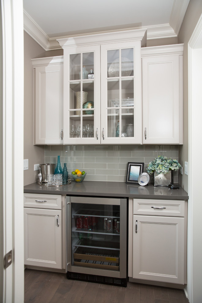 Silverton Greystone Ridge Traditional Home Bar Chicago by Beechen & Dill Homes, Inc.