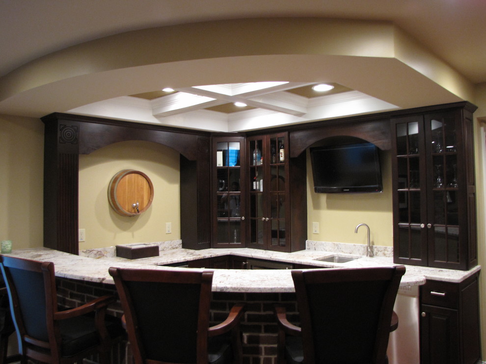 Inspiration for a timeless home bar remodel in Columbus